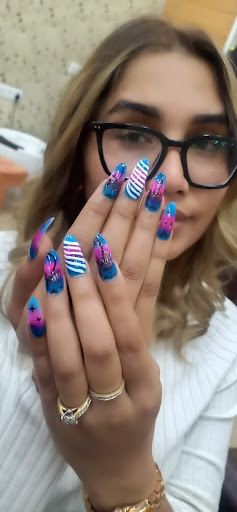 Neon stripe nail art